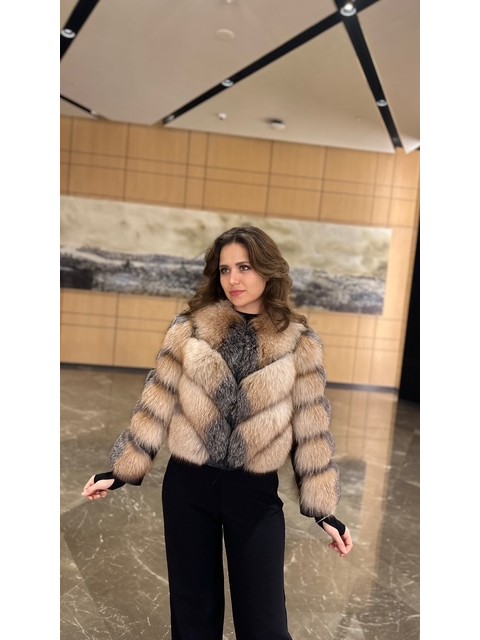 Gümüş tilki kürkü